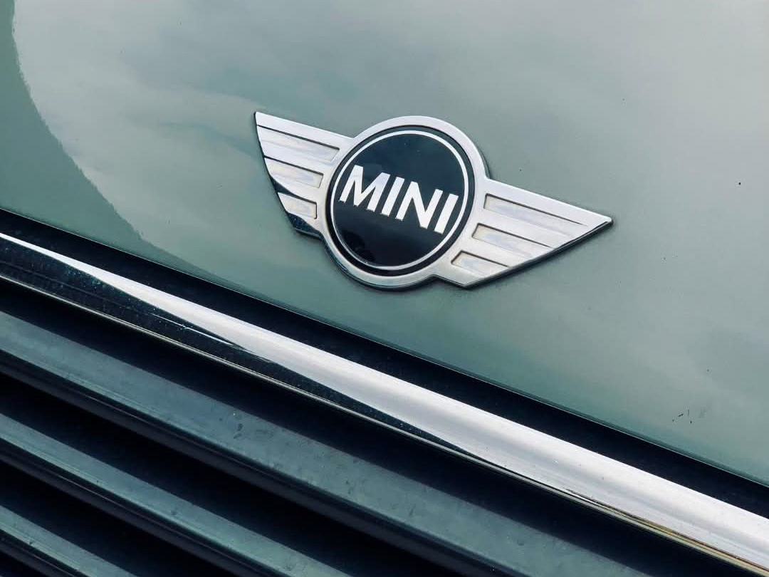 
								Mini Cooper D JCW full									