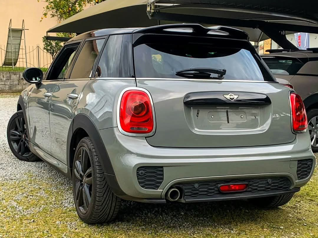 
								Mini Cooper D JCW full									