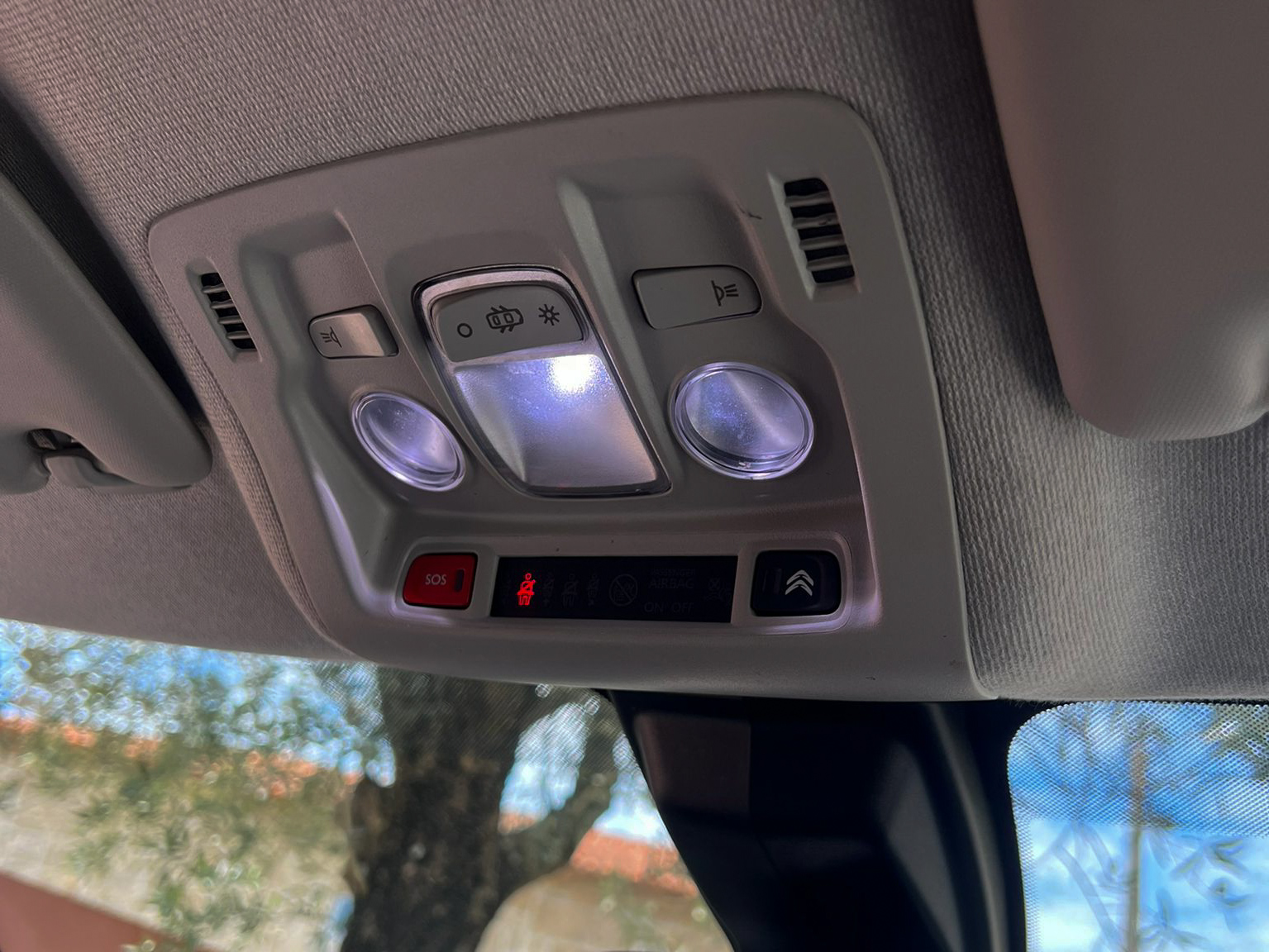 
								Citroën C3 PureTech full									