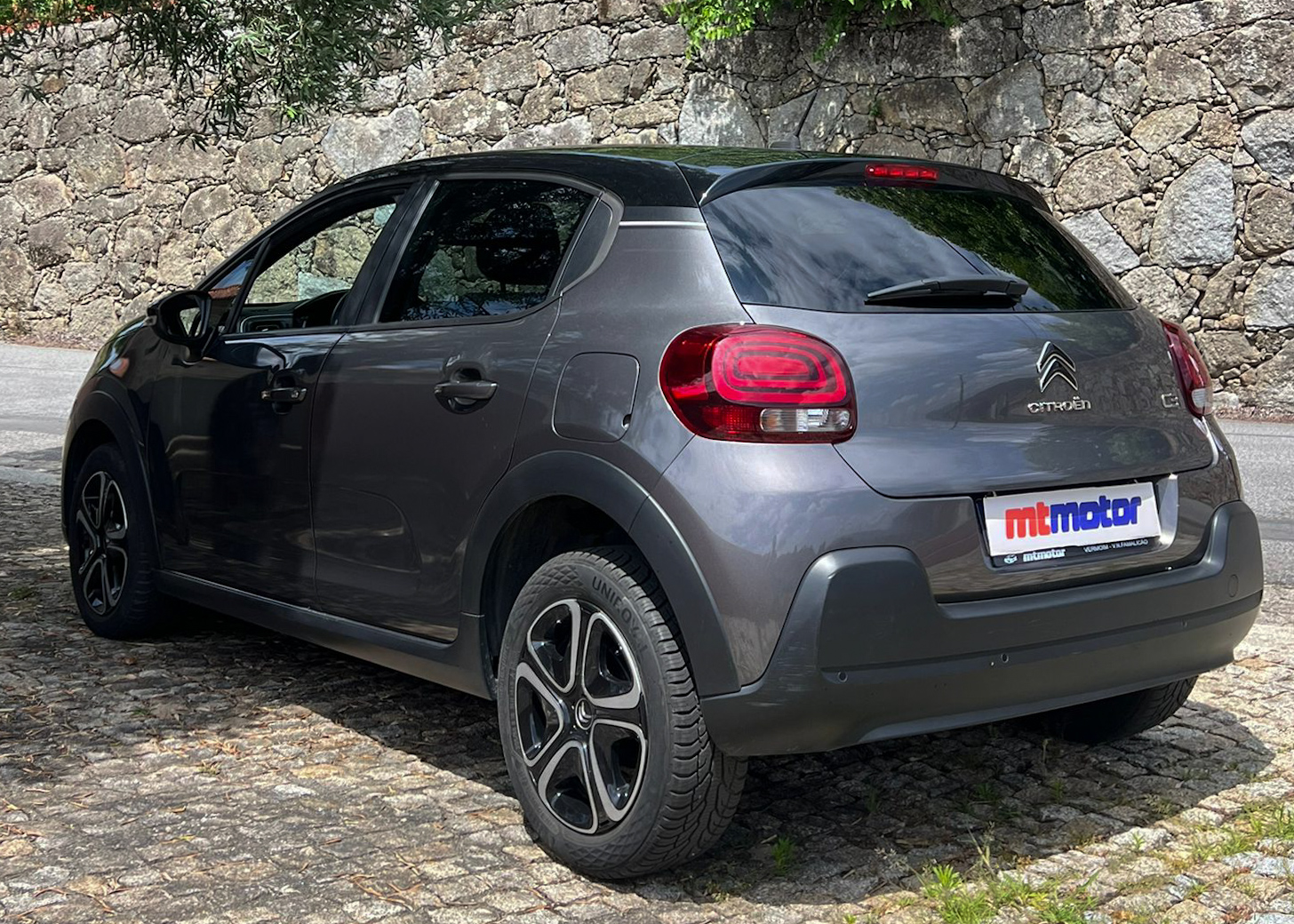 
								Citroën C3 PureTech full									