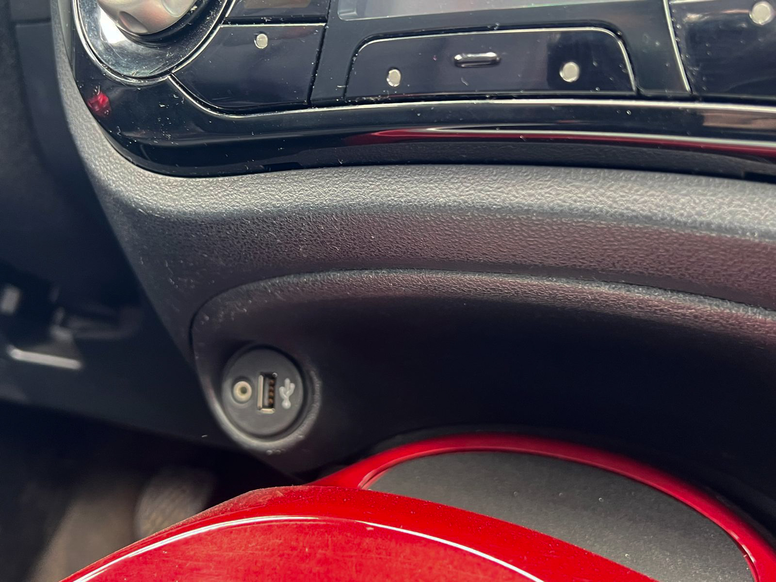 
								Nissan Juke 1.5 Tekna Premium full									