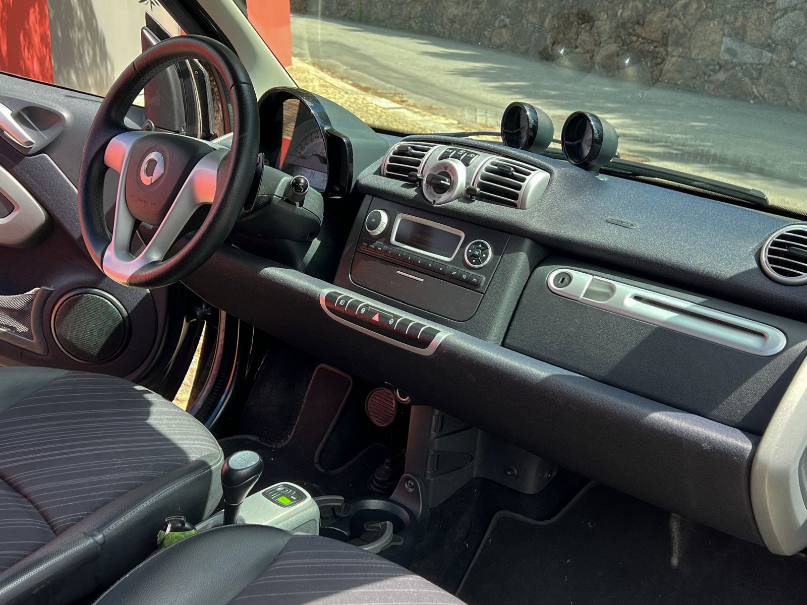 
								Smart Fortwo 1.0 MHD Pulse full									