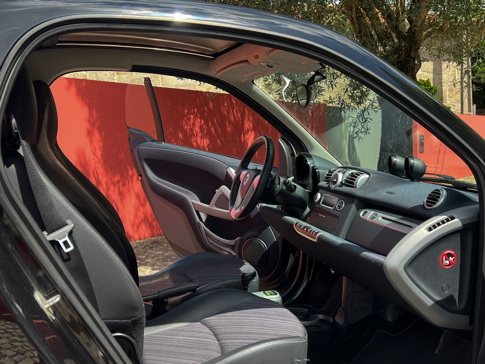 
								Smart Fortwo 1.0 MHD Pulse full									