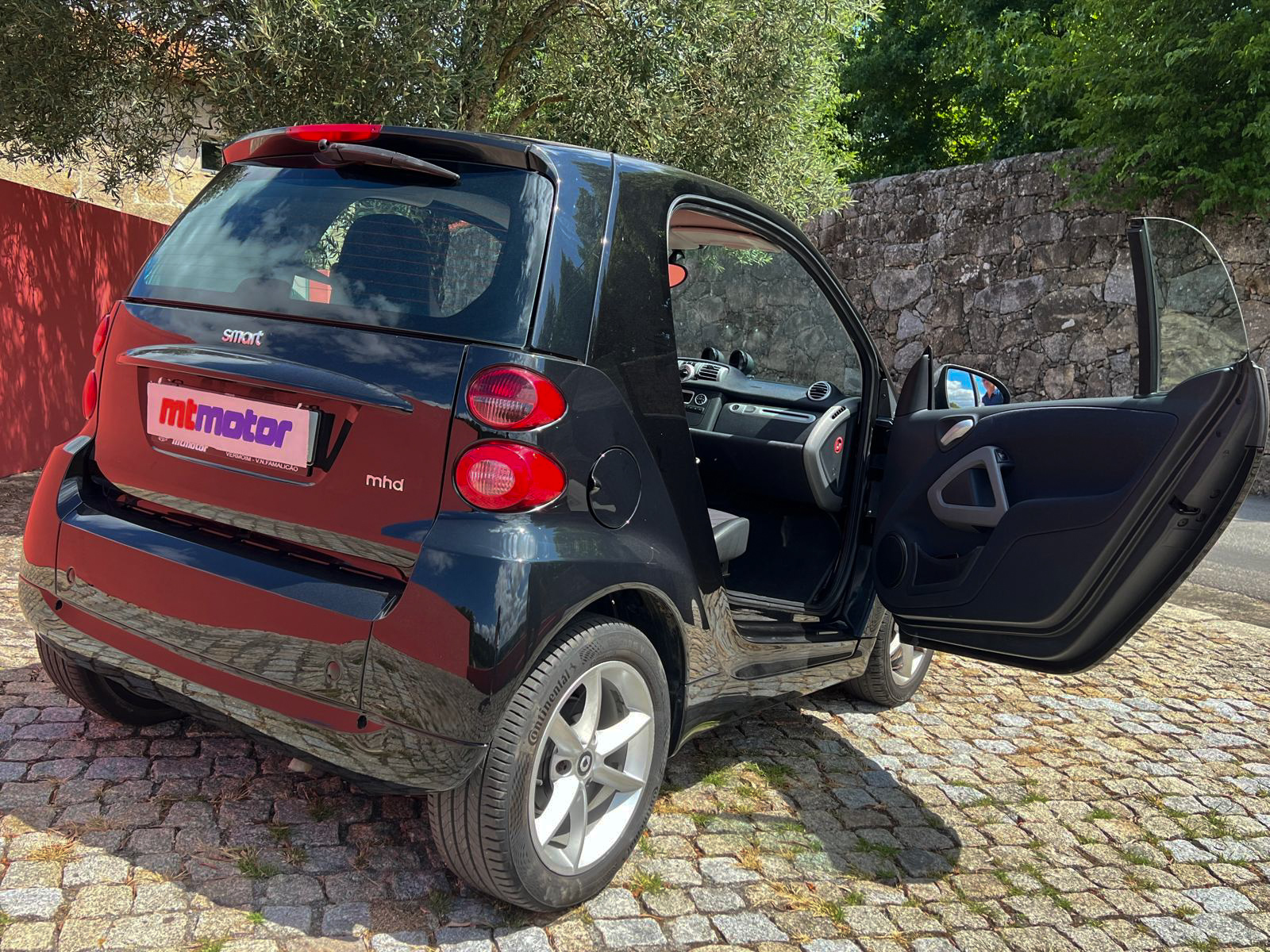 
								Smart Fortwo 1.0 MHD Pulse full									