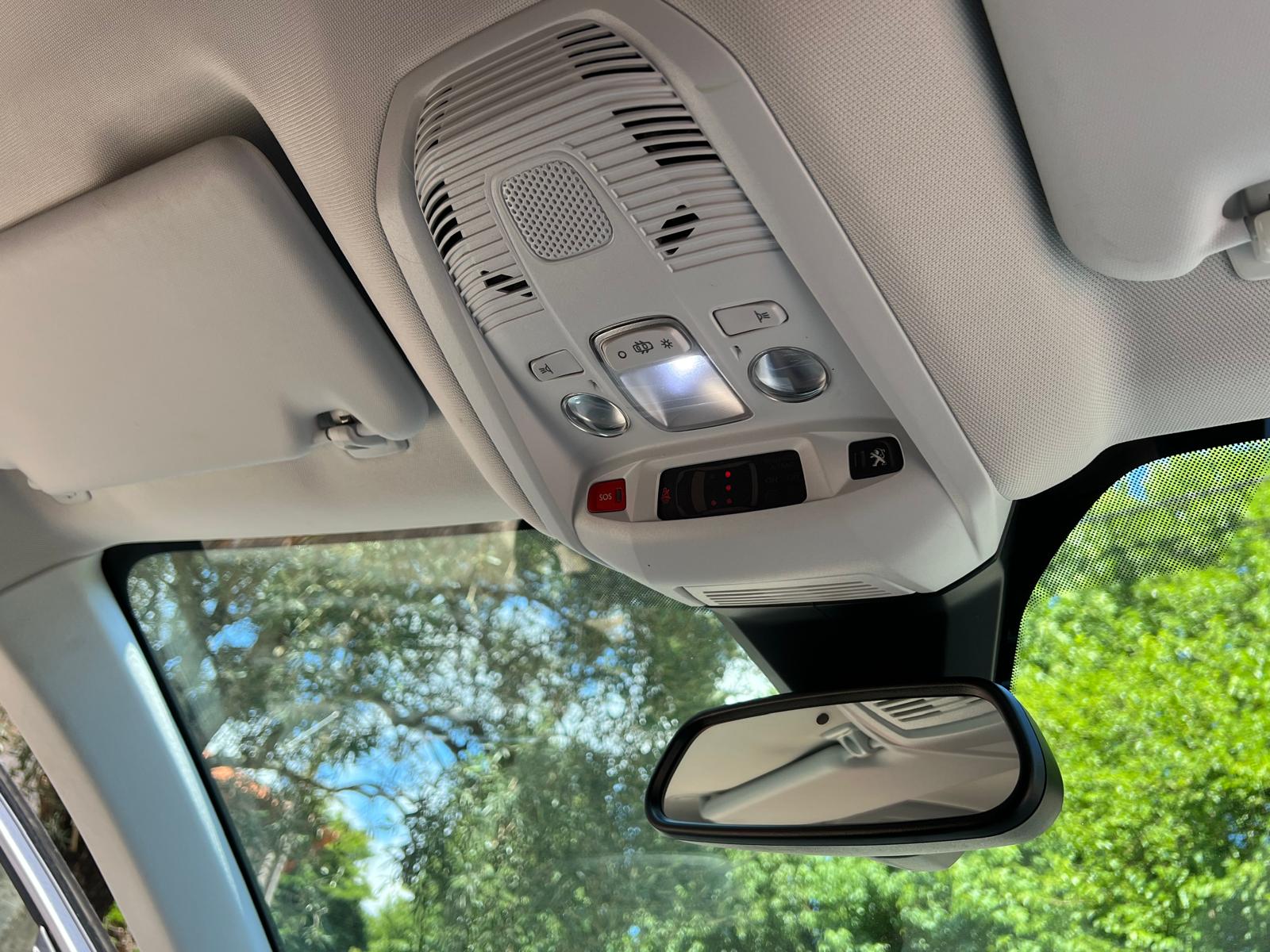 
								Peugeot 3008 1.6 Allure full									