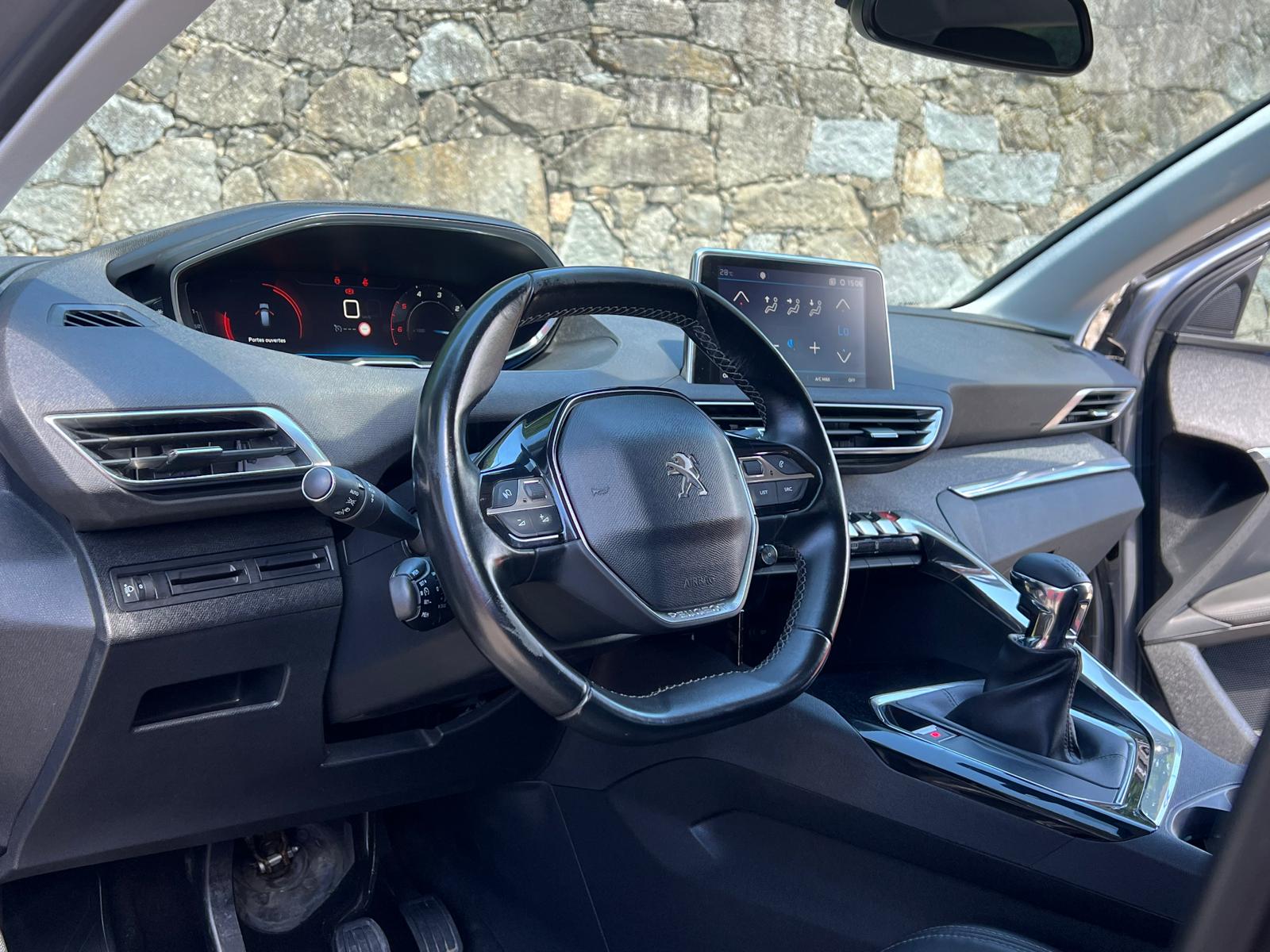 
								Peugeot 3008 1.6 Allure full									