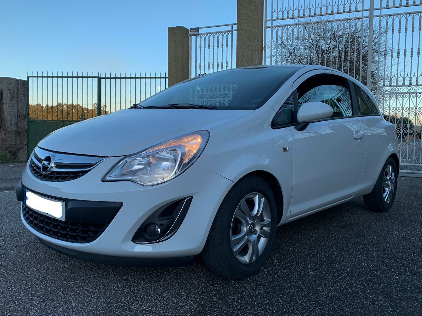 
								Opel Corsa 1.3 Cdti Street Edition full									