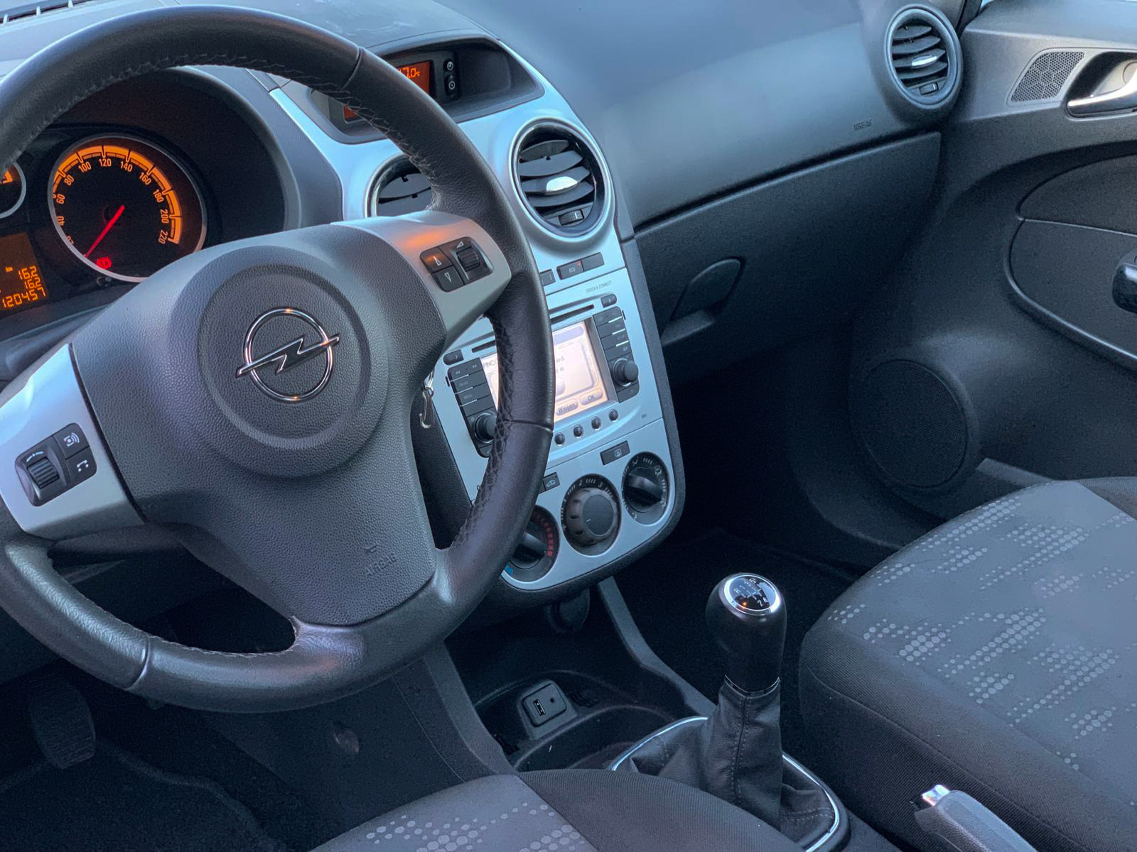 
								Opel Corsa 1.3 Cdti Street Edition full									