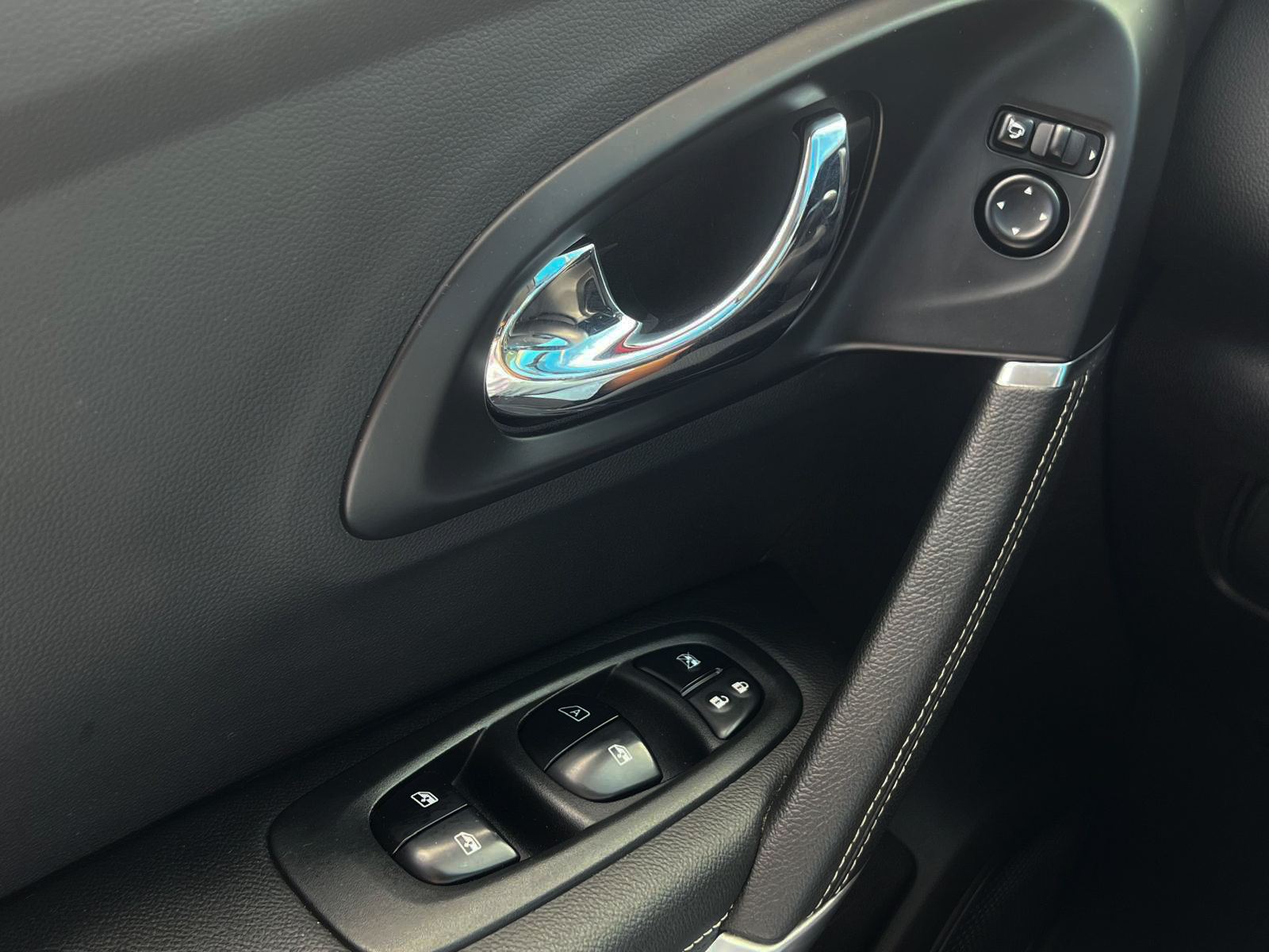 
								Renault Kadjar Bose Edition full									