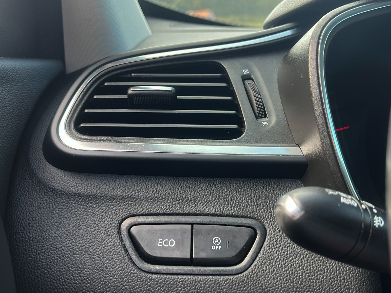 
								Renault Kadjar Bose Edition full									