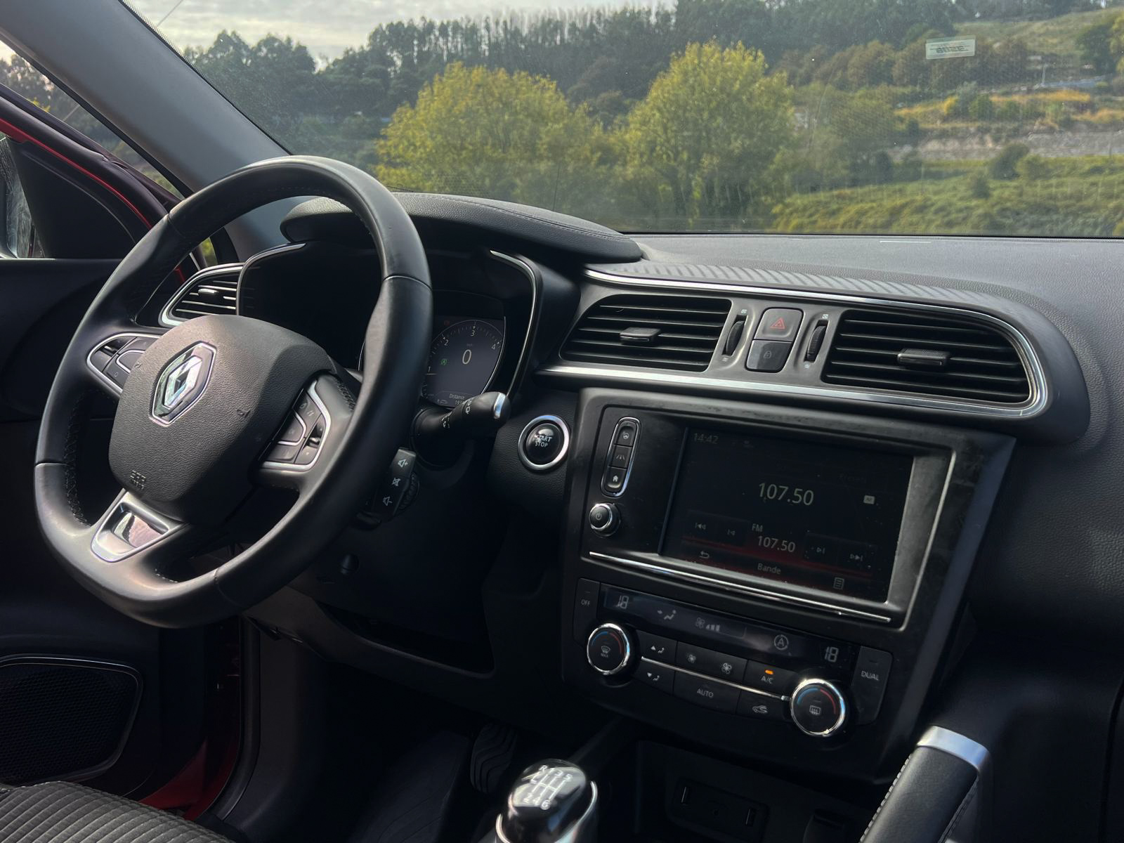 
								Renault Kadjar Bose Edition full									