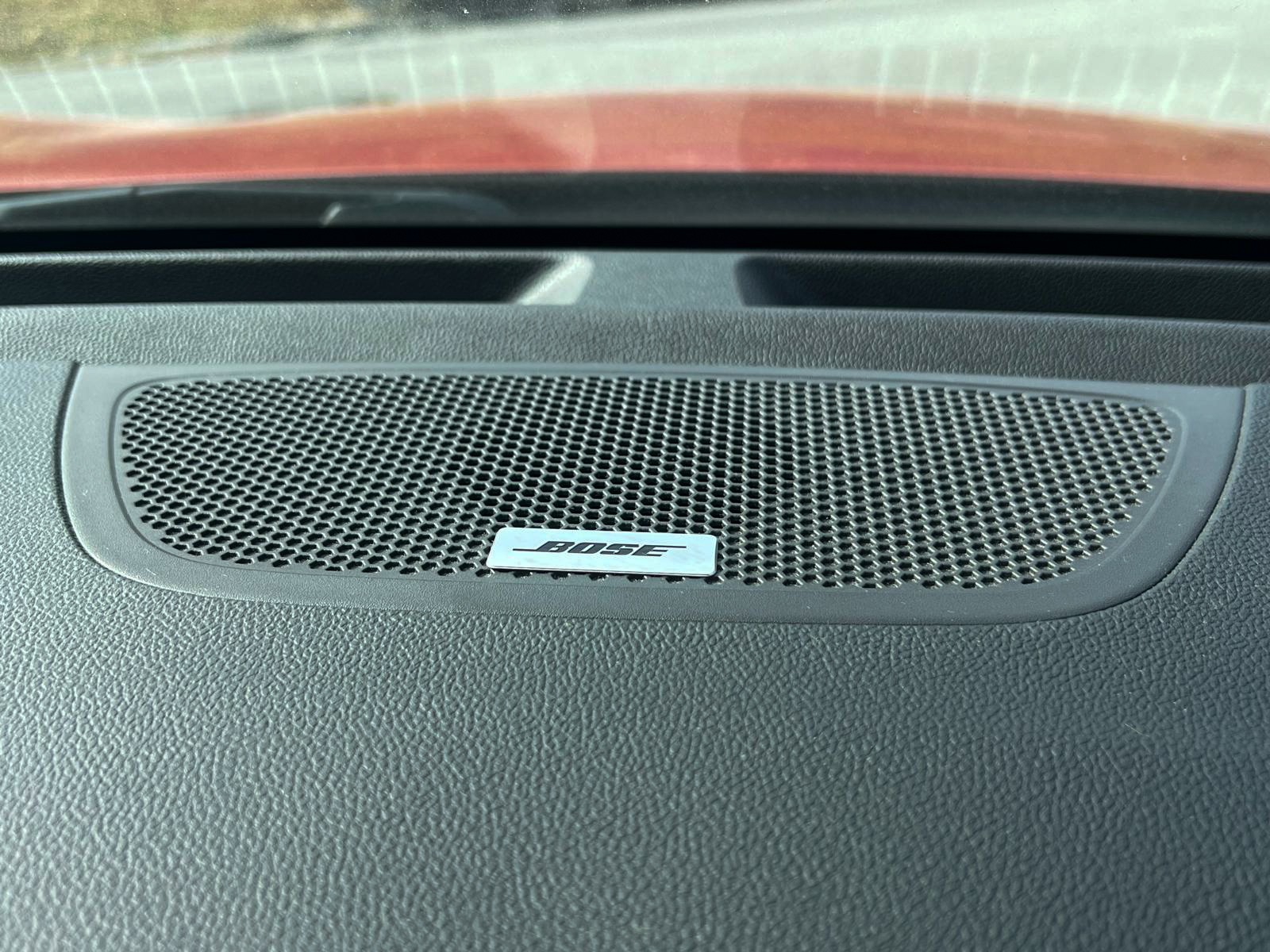 
								Renault Kadjar Bose Edition full									