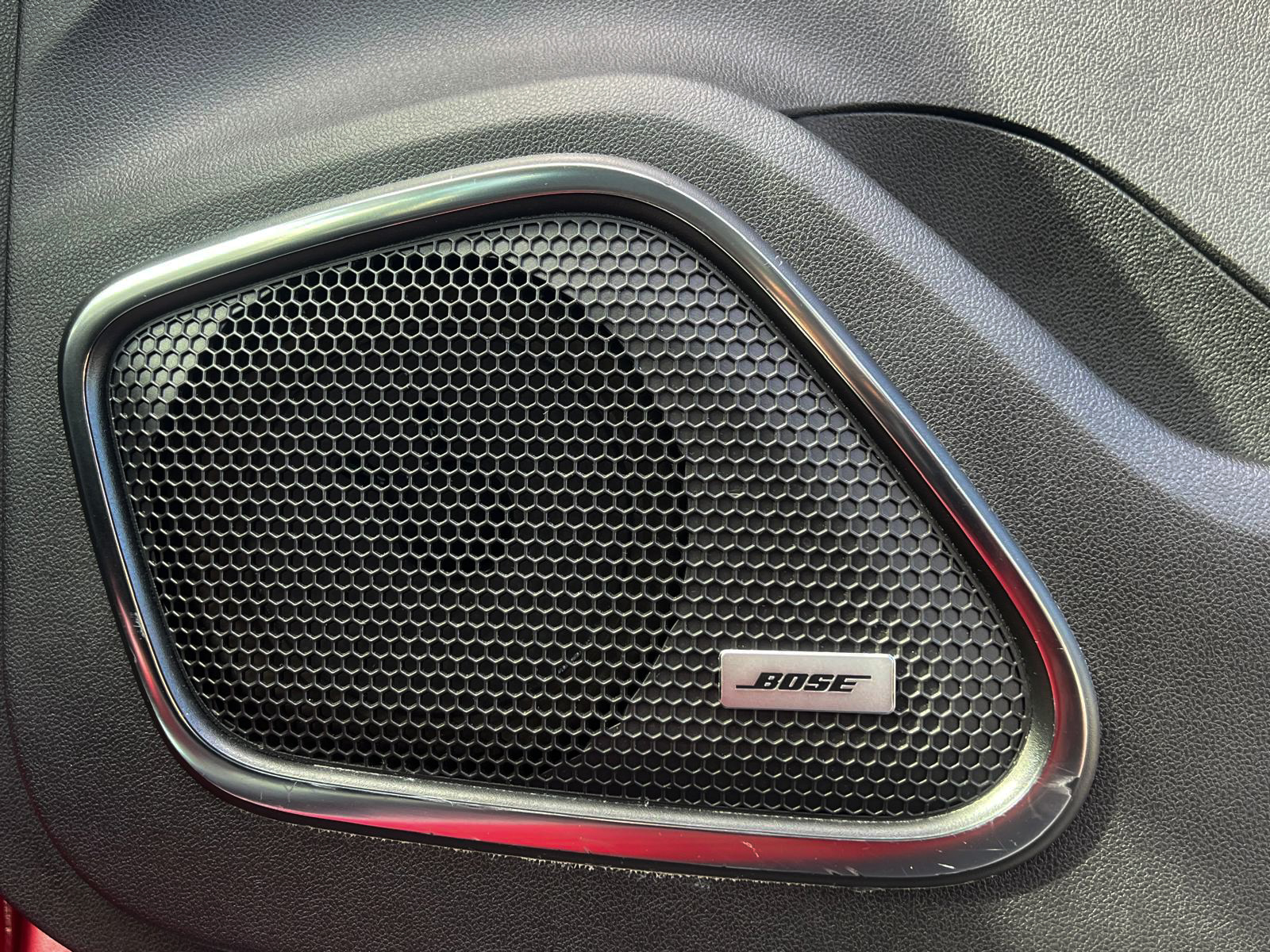 
								Renault Kadjar Bose Edition full									