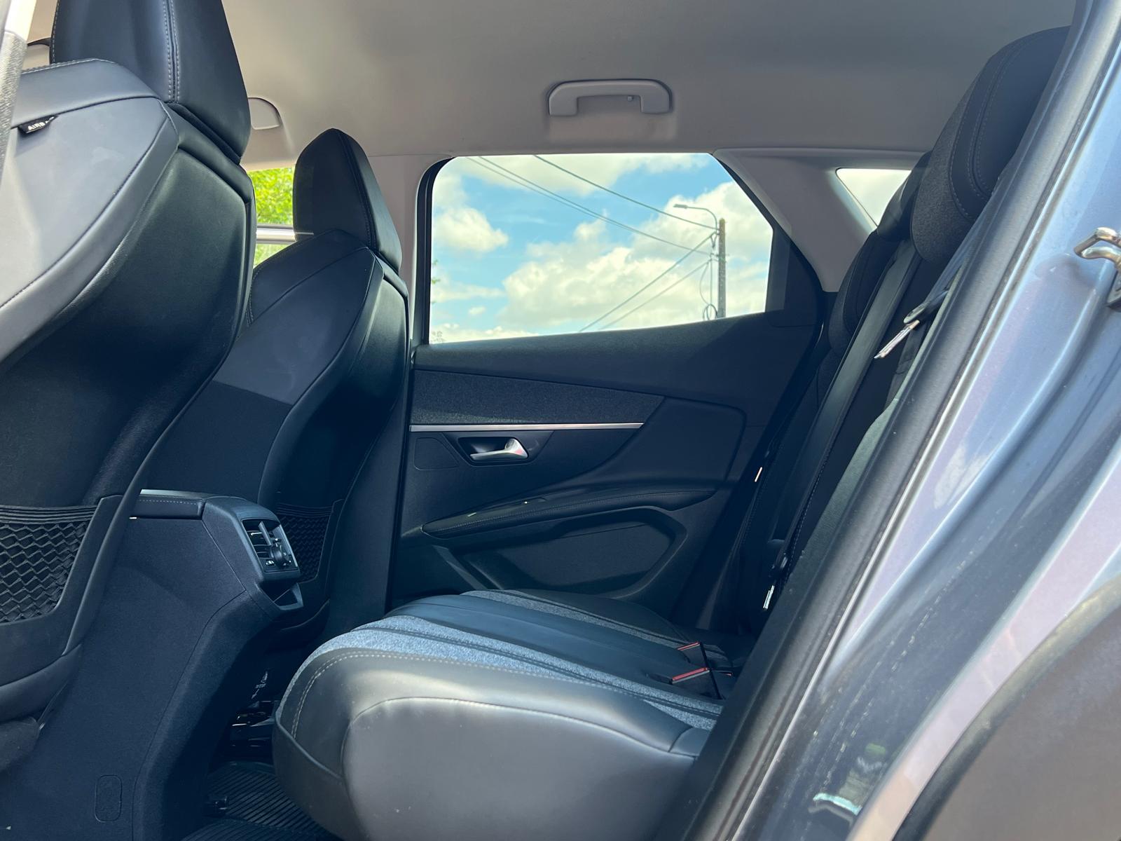 
Peugeot 3008 1.6 Allure Pack full									