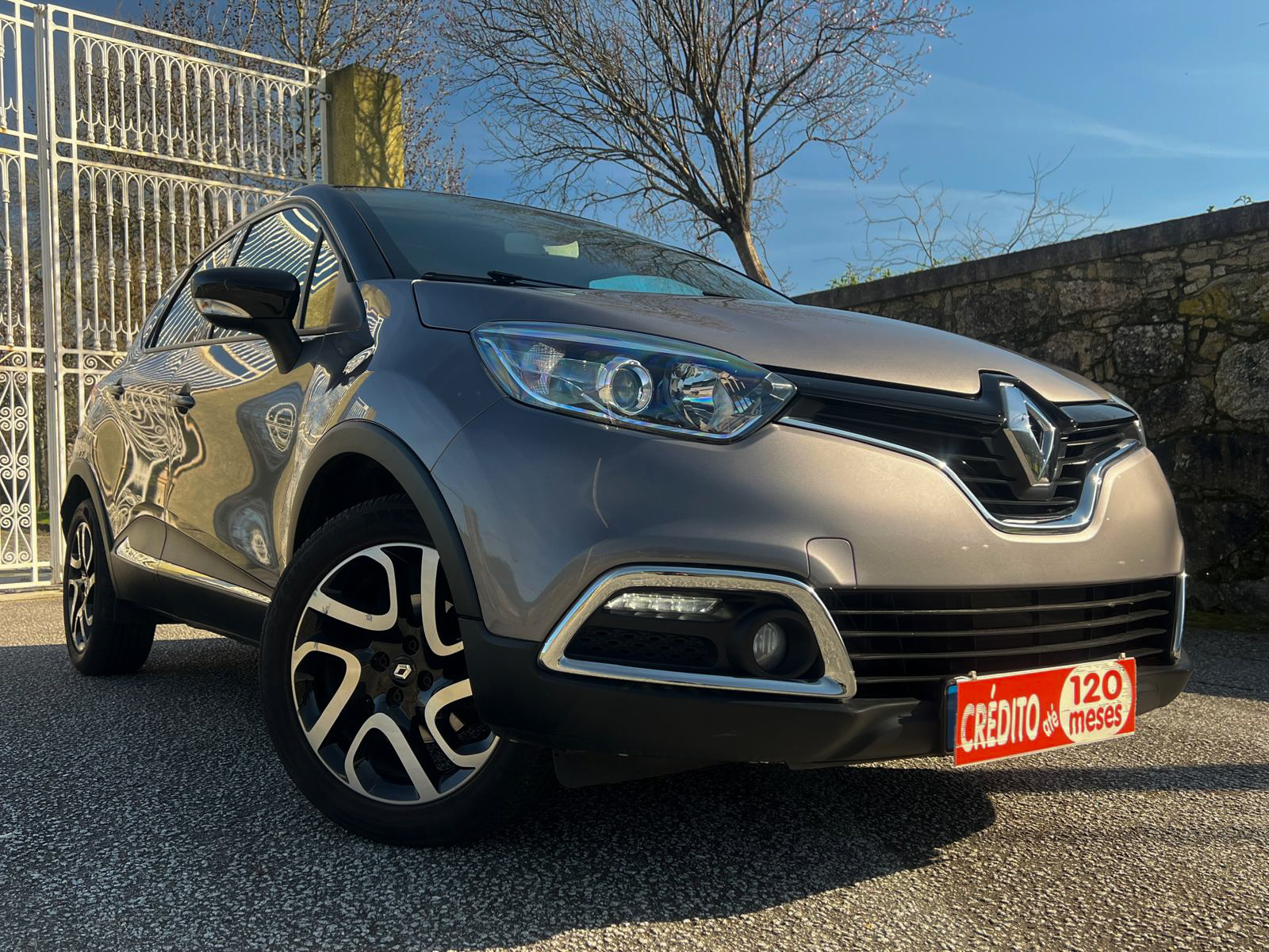 
Renault Captur 1.5 dCi full									