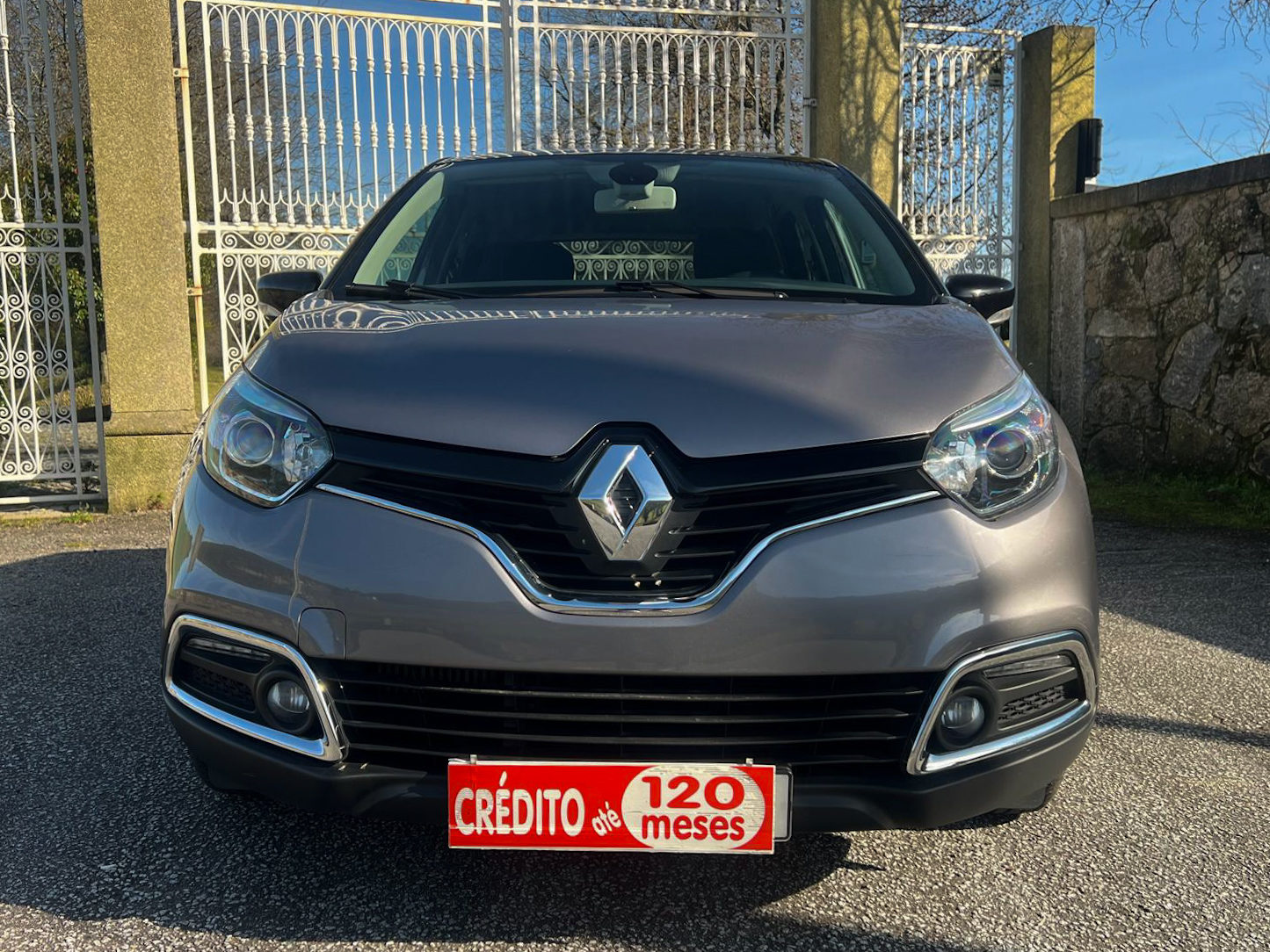 
Renault Captur 1.5 dCi full									