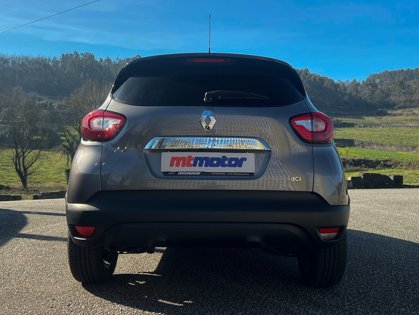 
Renault Captur 1.5 dCi full									