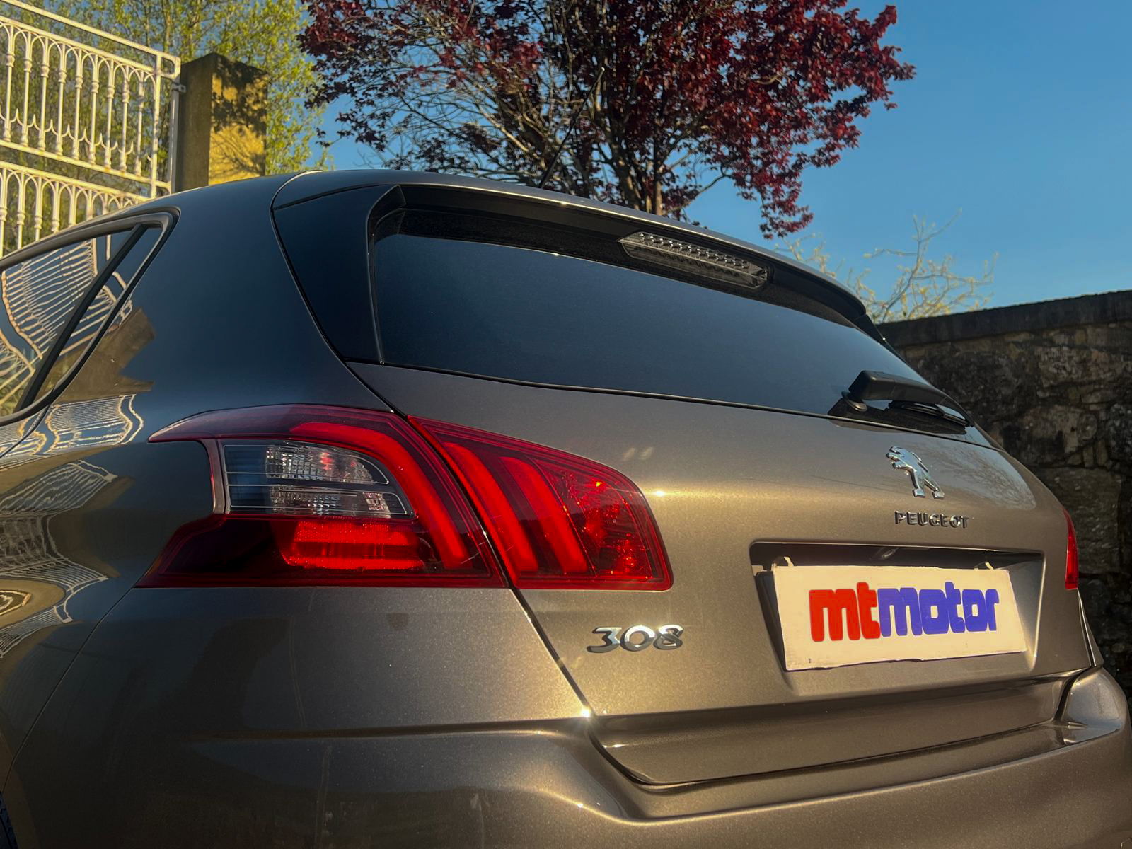 
Peugeot 308 1.5 e-HDi Style full									
