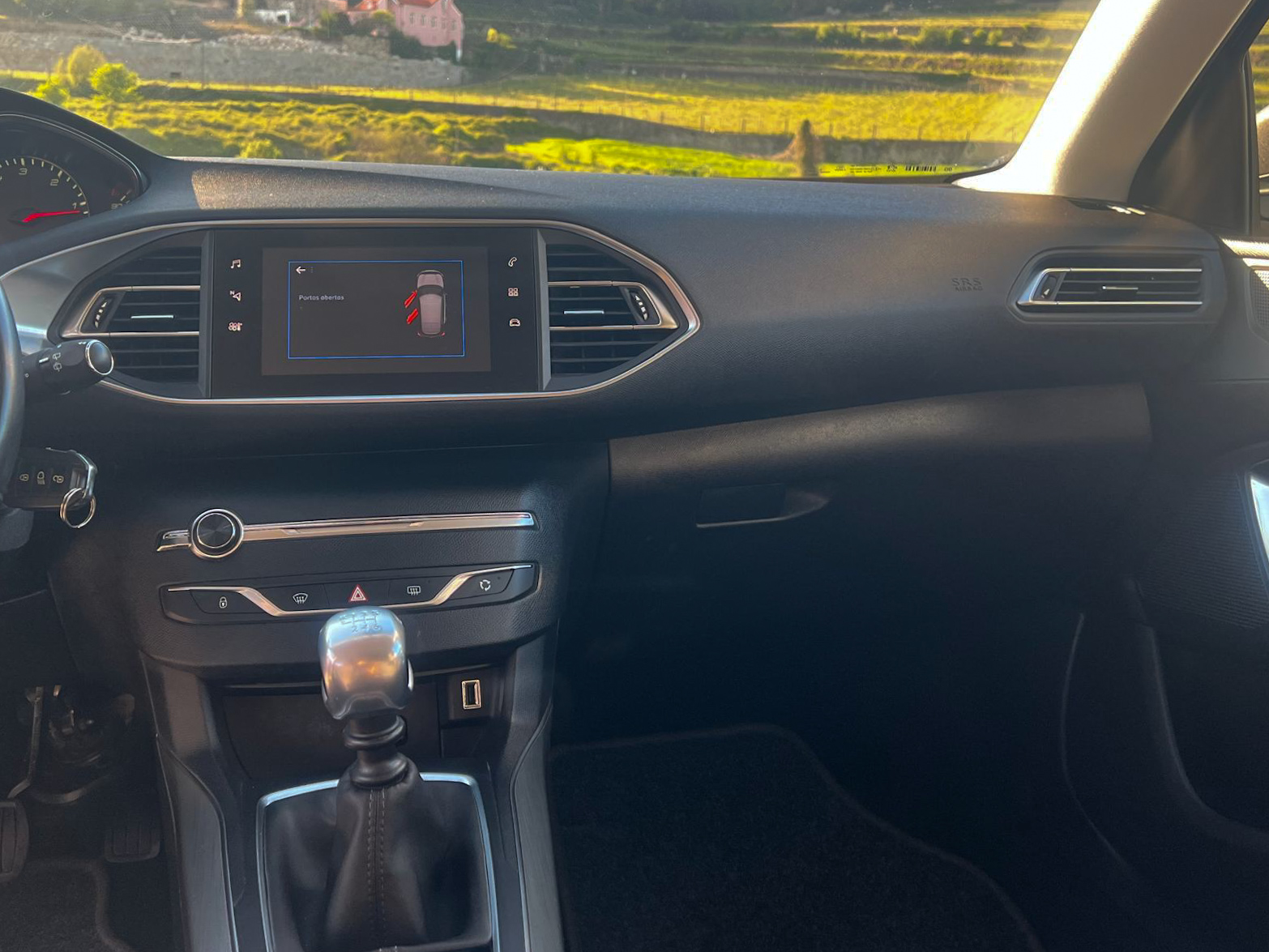 
Peugeot 308 1.5 e-HDi Style full									