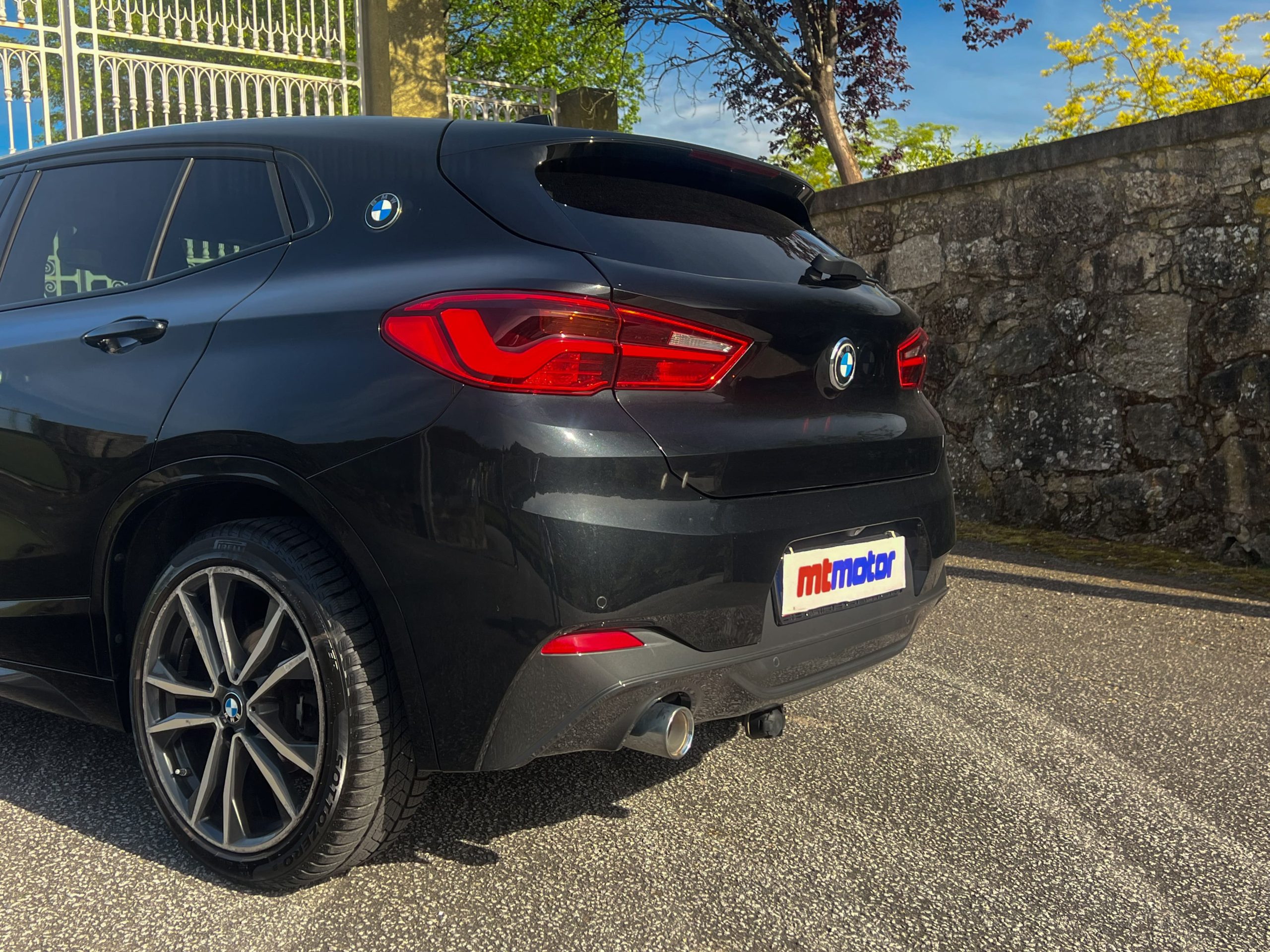 
BMW X2 sDrive16d Pack M full									