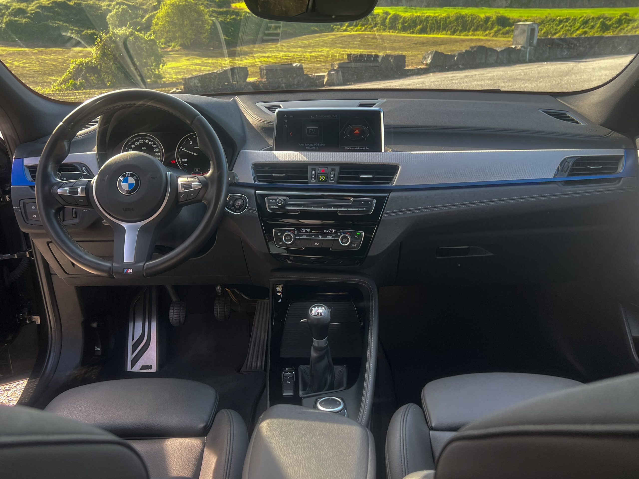 
BMW X2 sDrive16d Pack M full									