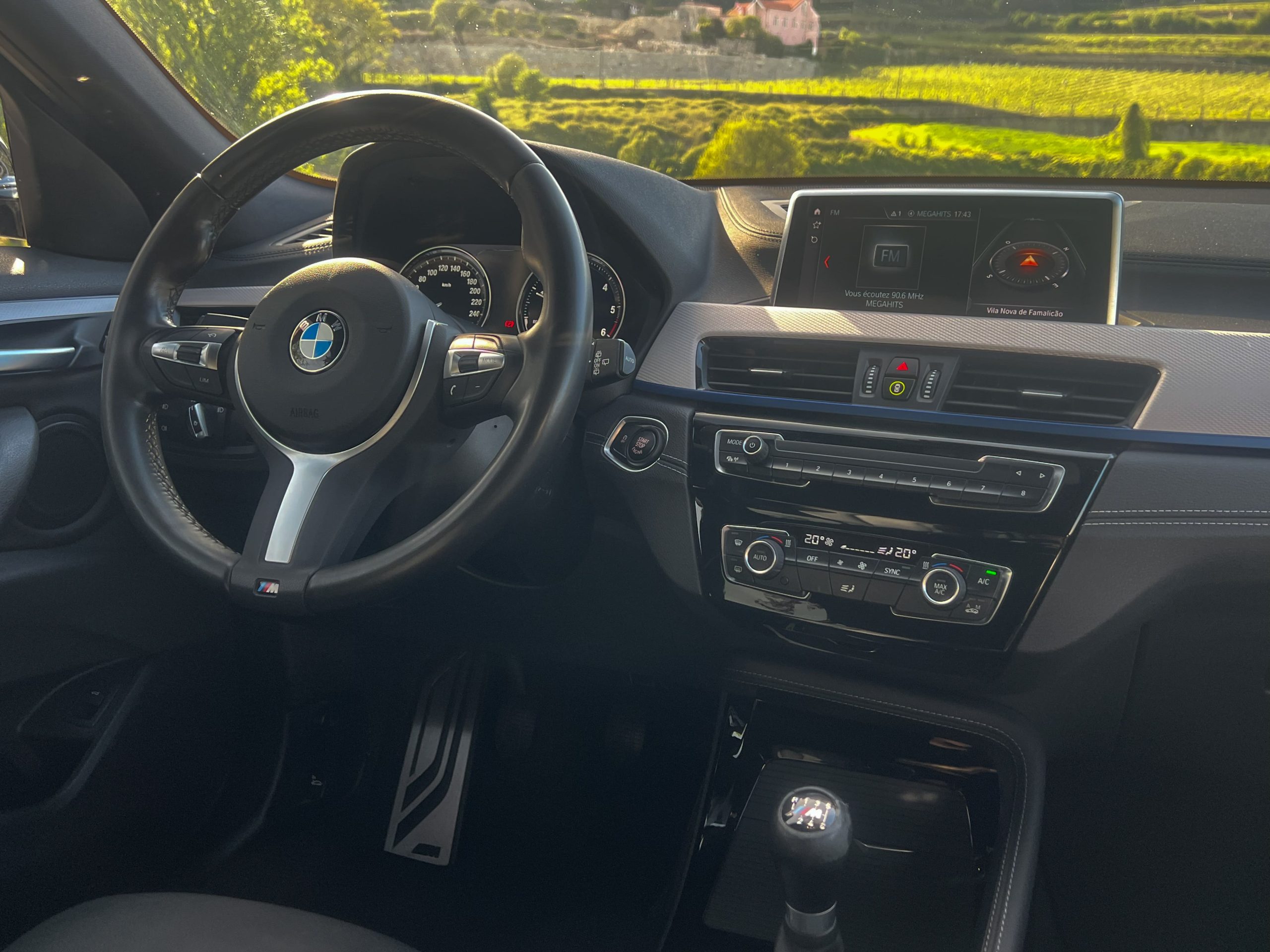 
BMW X2 sDrive16d Pack M full									