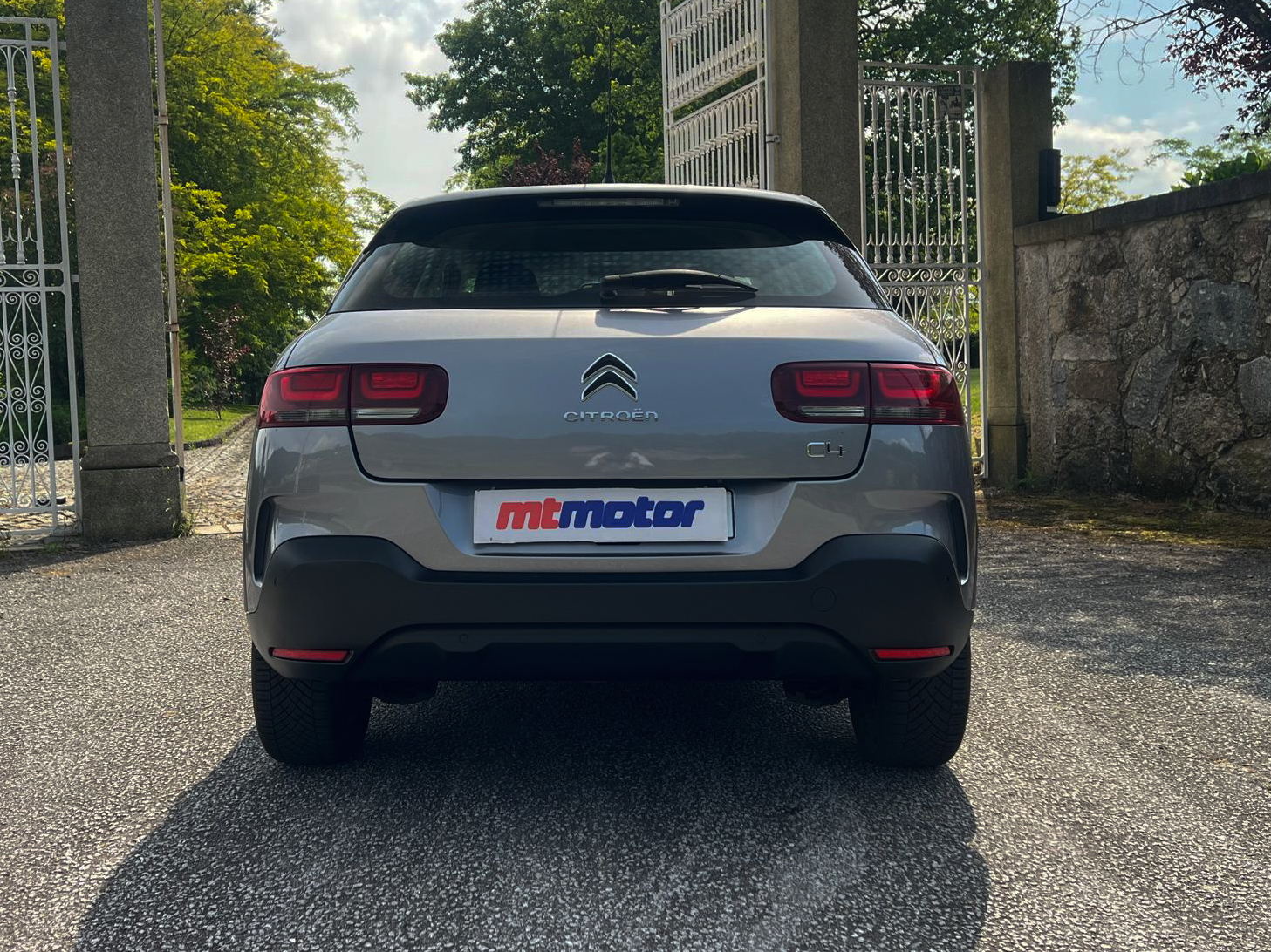 
Citroën C4 Cactus 1.6 Shine full									