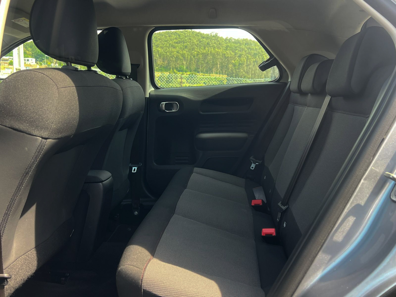 
Citroën C4 Cactus 1.6 Shine full									