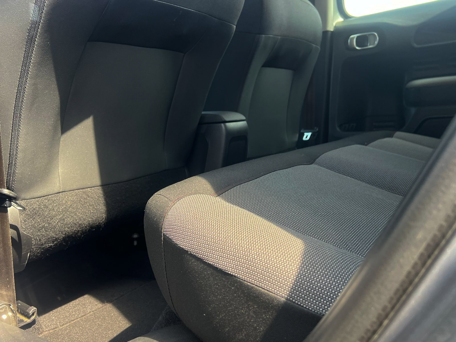 
Citroën C4 Cactus 1.6 Shine full									