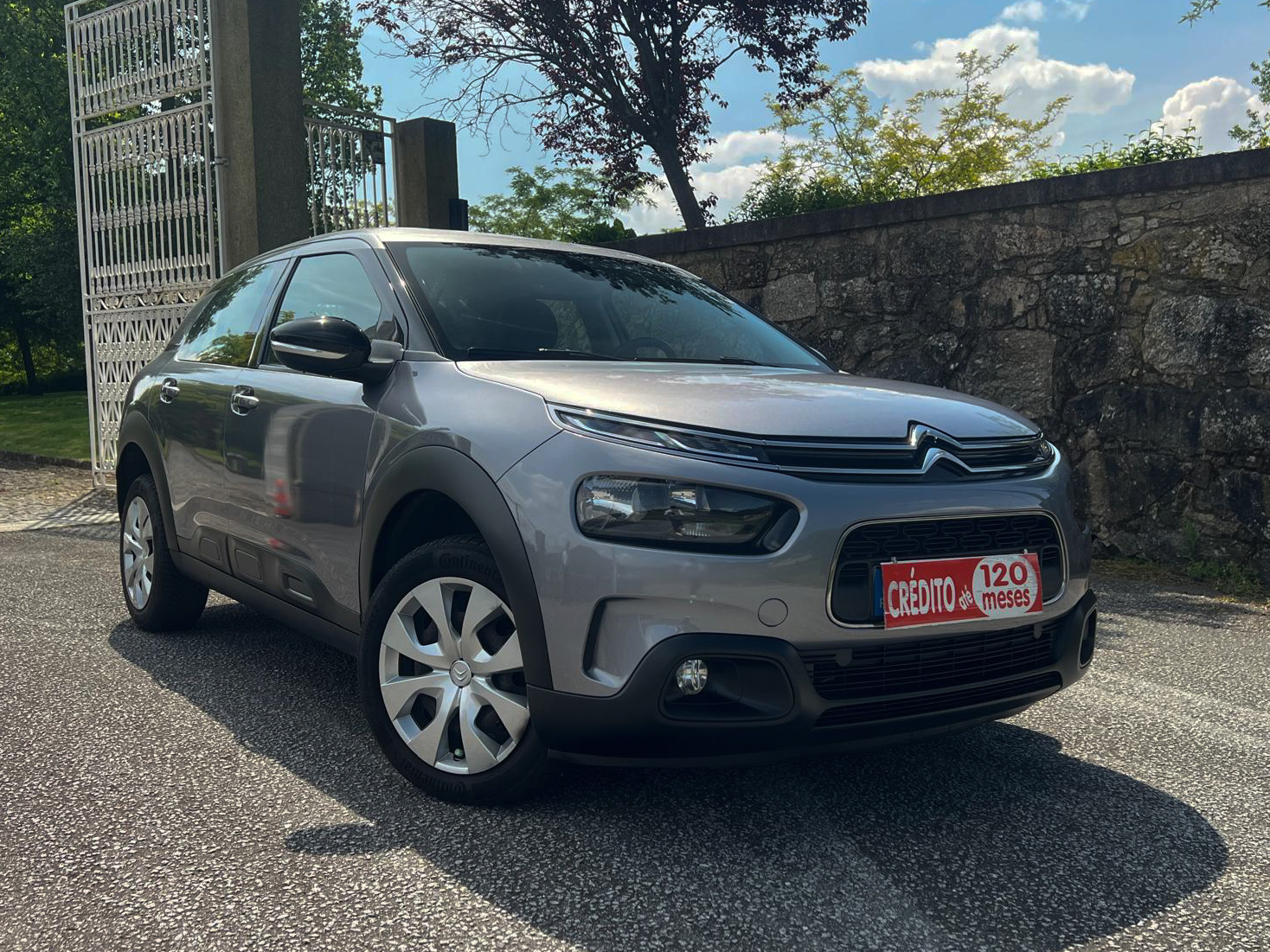 
Citroën C4 Cactus 1.6 Shine full									