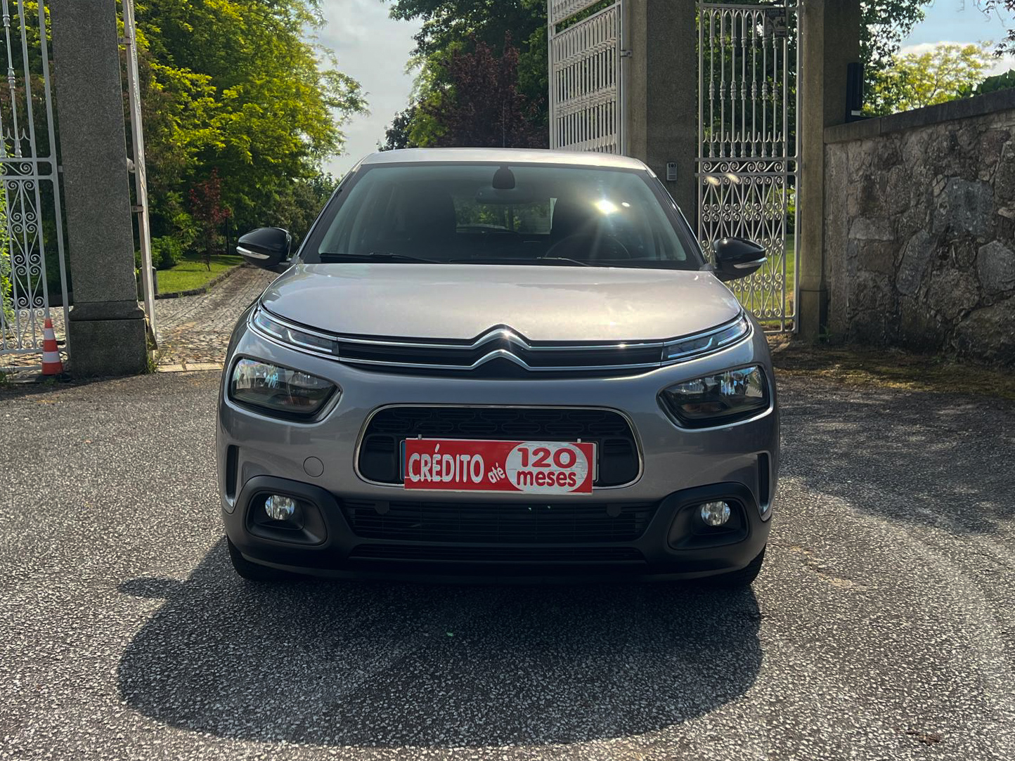
Citroën C4 Cactus 1.6 Shine full									