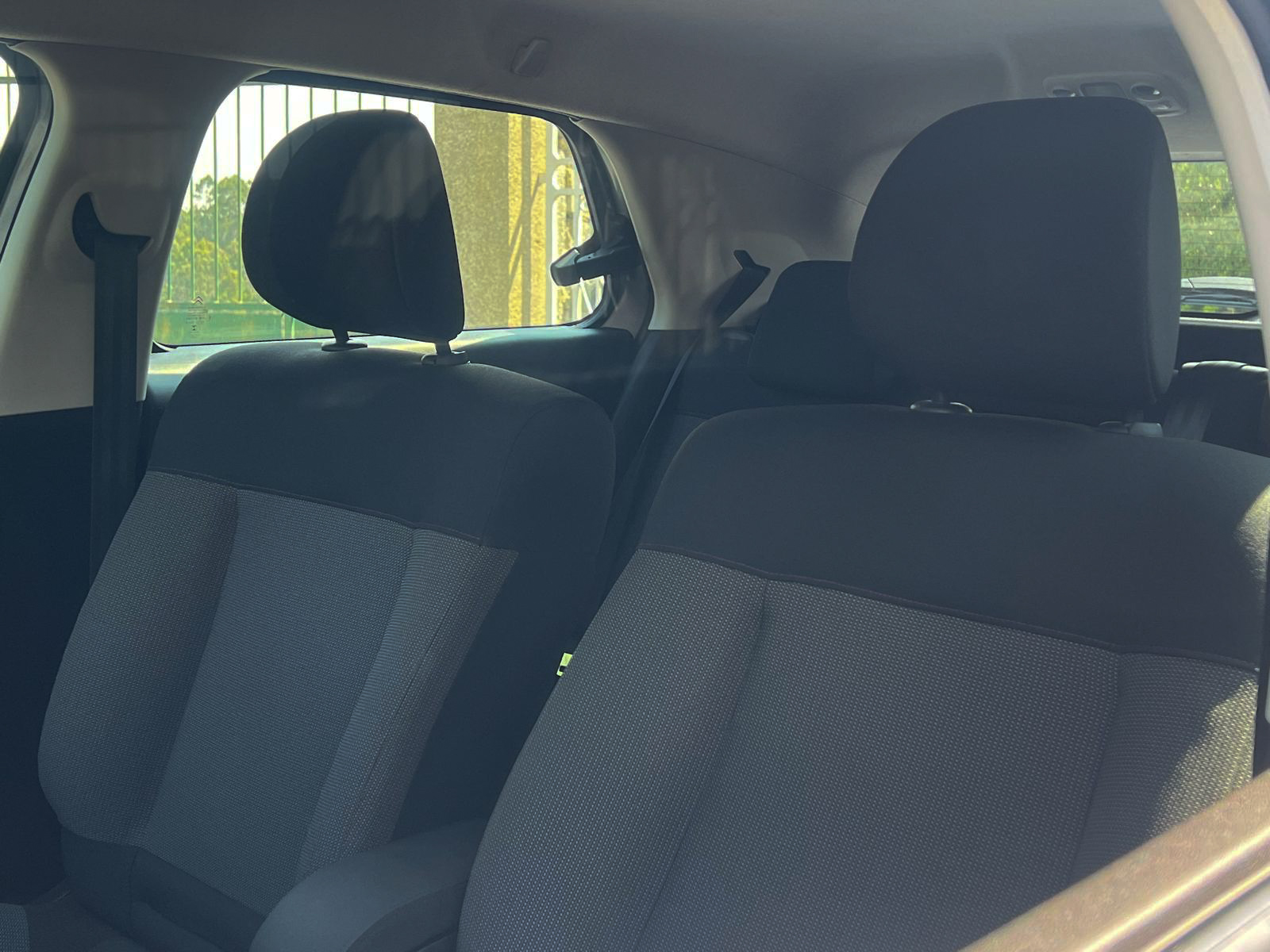 
Citroën C4 Cactus 1.6 Shine full									